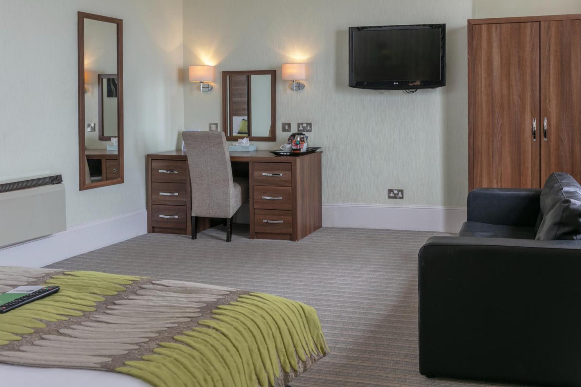 Best Western York House Hotel อีสต์บอร์น ภายนอก รูปภาพ